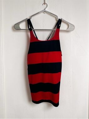 Nautica Red and Navy Logo Tag Detail